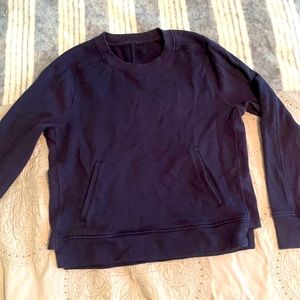 Lululemon crew neck sweatshirt with pockets